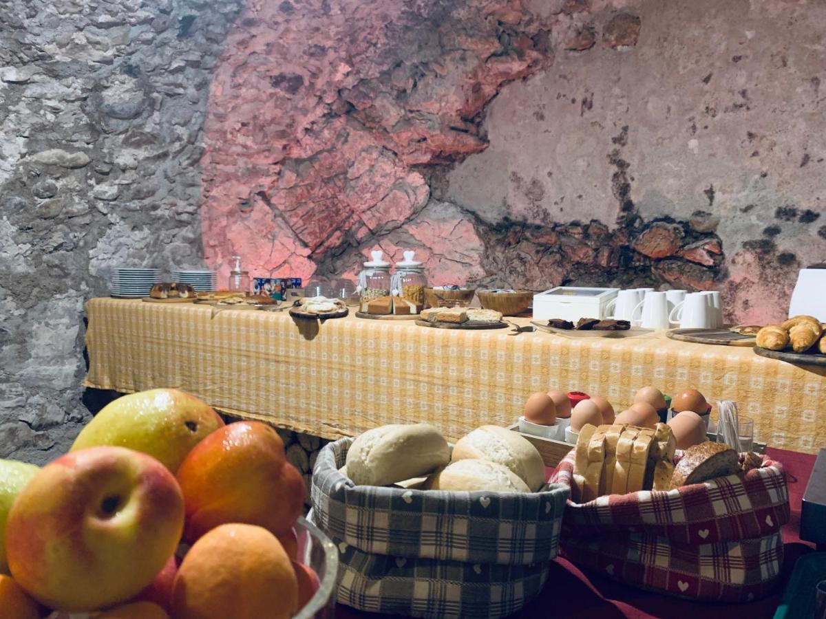 Colle Ameno Room And Breakfast Роверето Экстерьер фото