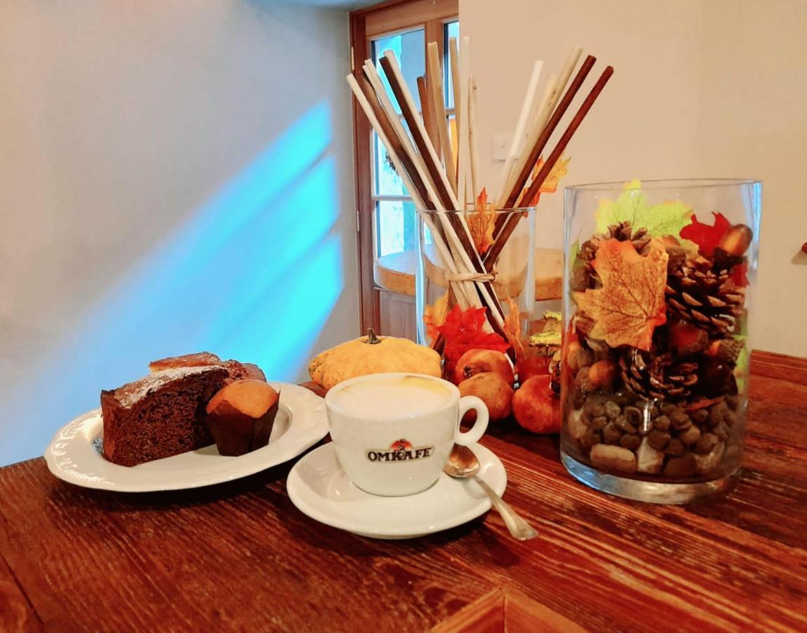 Colle Ameno Room And Breakfast Роверето Экстерьер фото