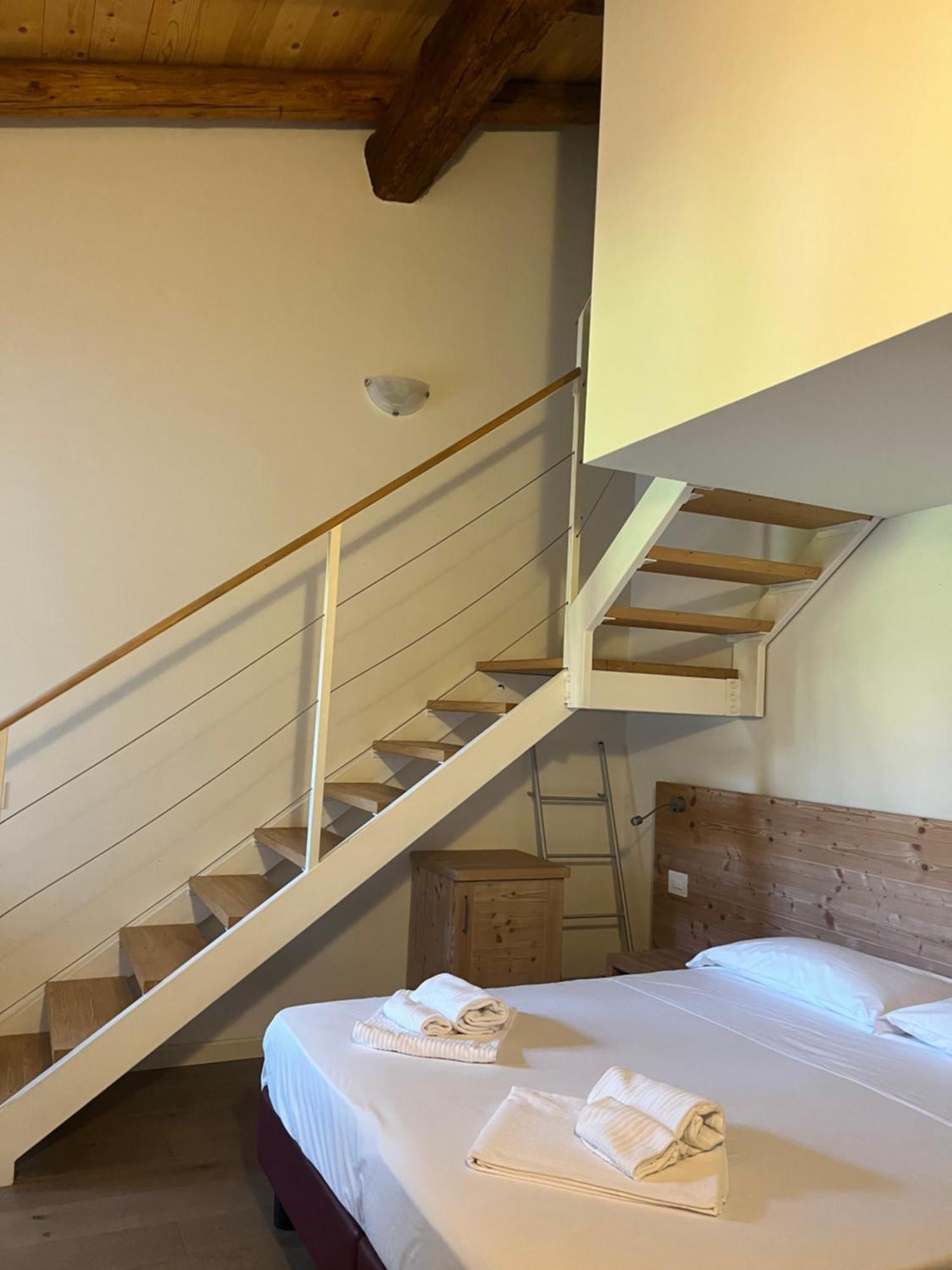 Colle Ameno Room And Breakfast Роверето Экстерьер фото