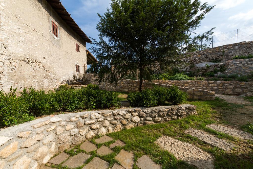 Colle Ameno Room And Breakfast Роверето Экстерьер фото
