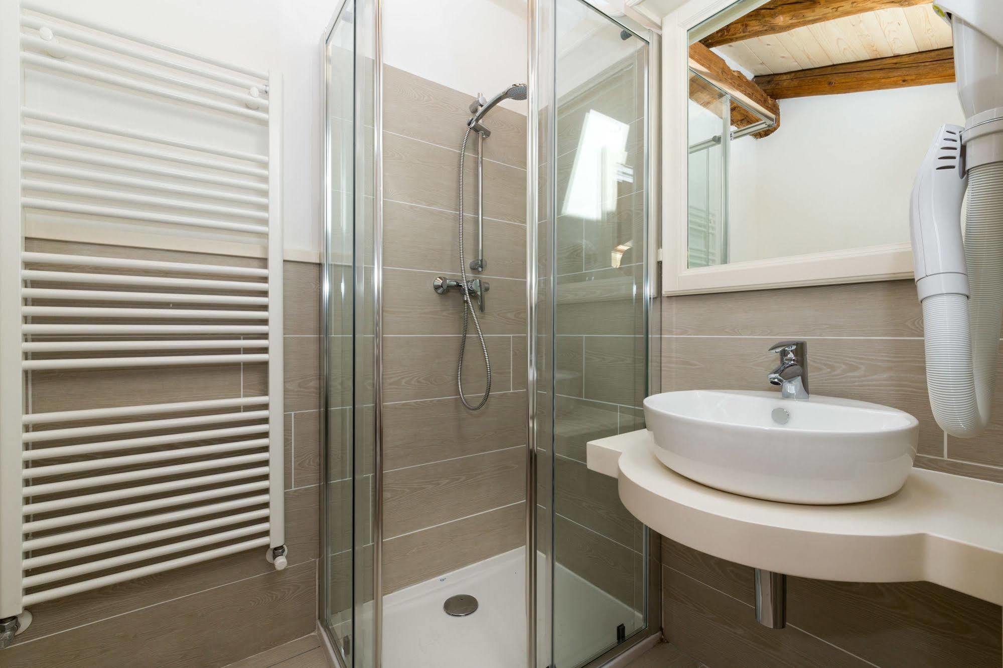 Colle Ameno Room And Breakfast Роверето Экстерьер фото