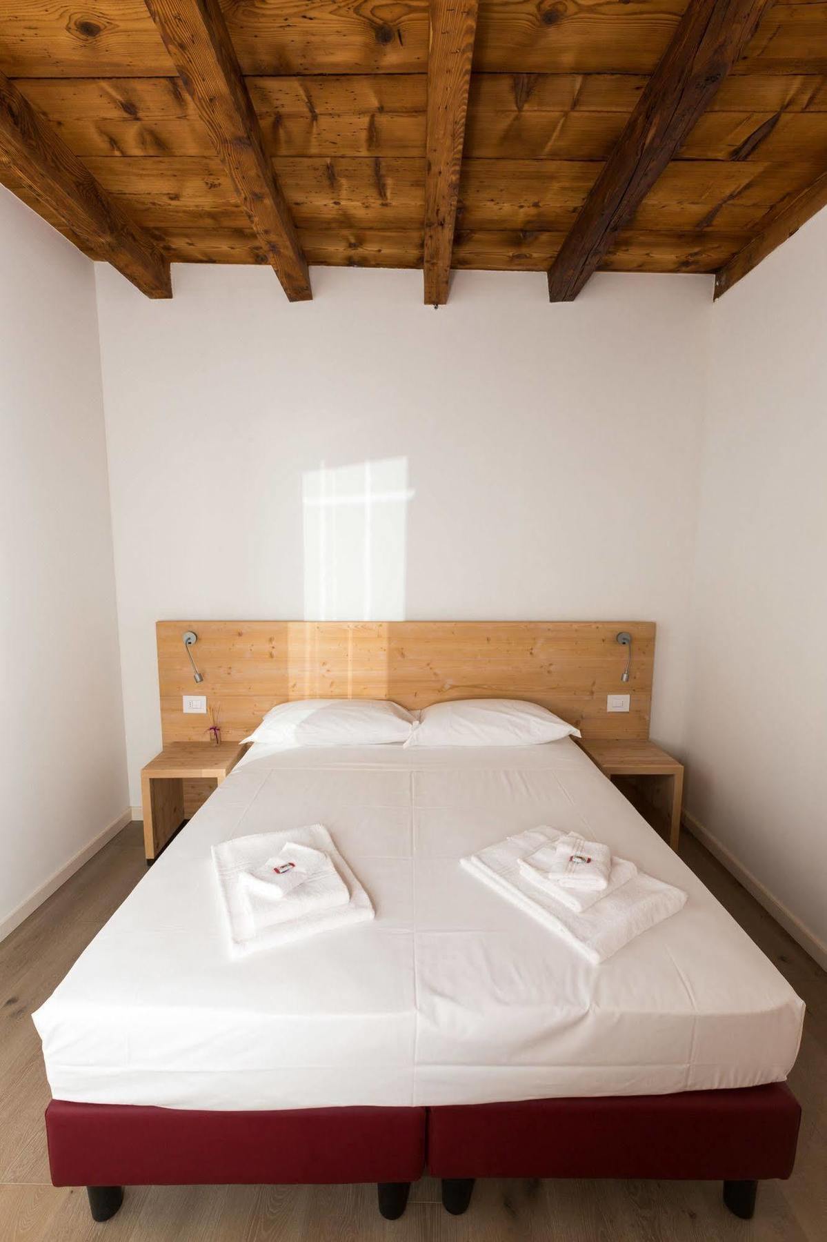 Colle Ameno Room And Breakfast Роверето Экстерьер фото
